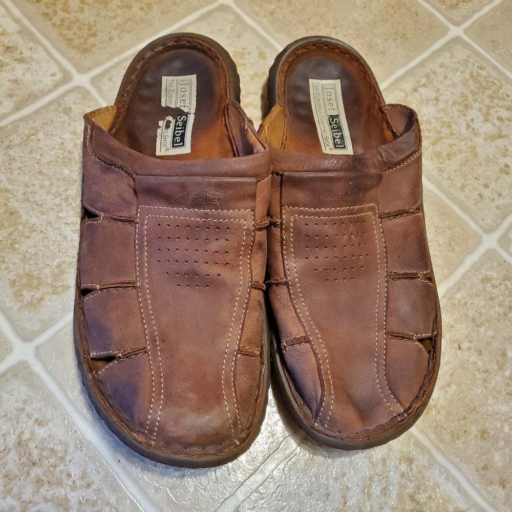 Josef Seibel Logan 22 size 45